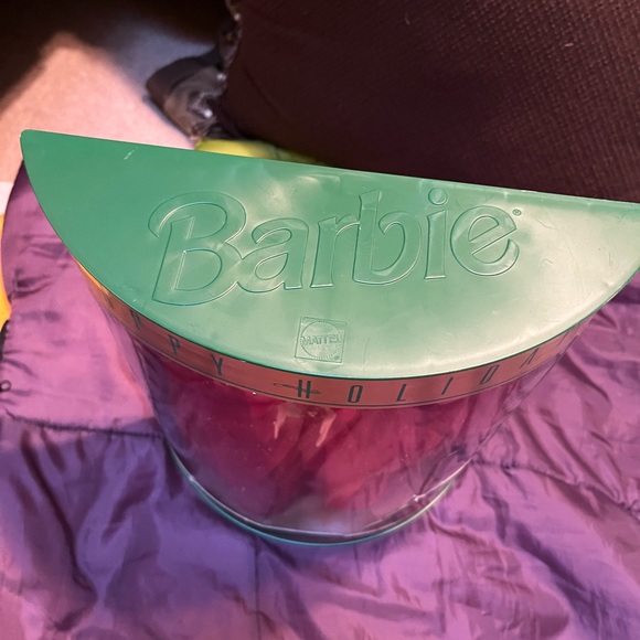 Barbie - Happy Holidays Edition - Picture 3 of 4